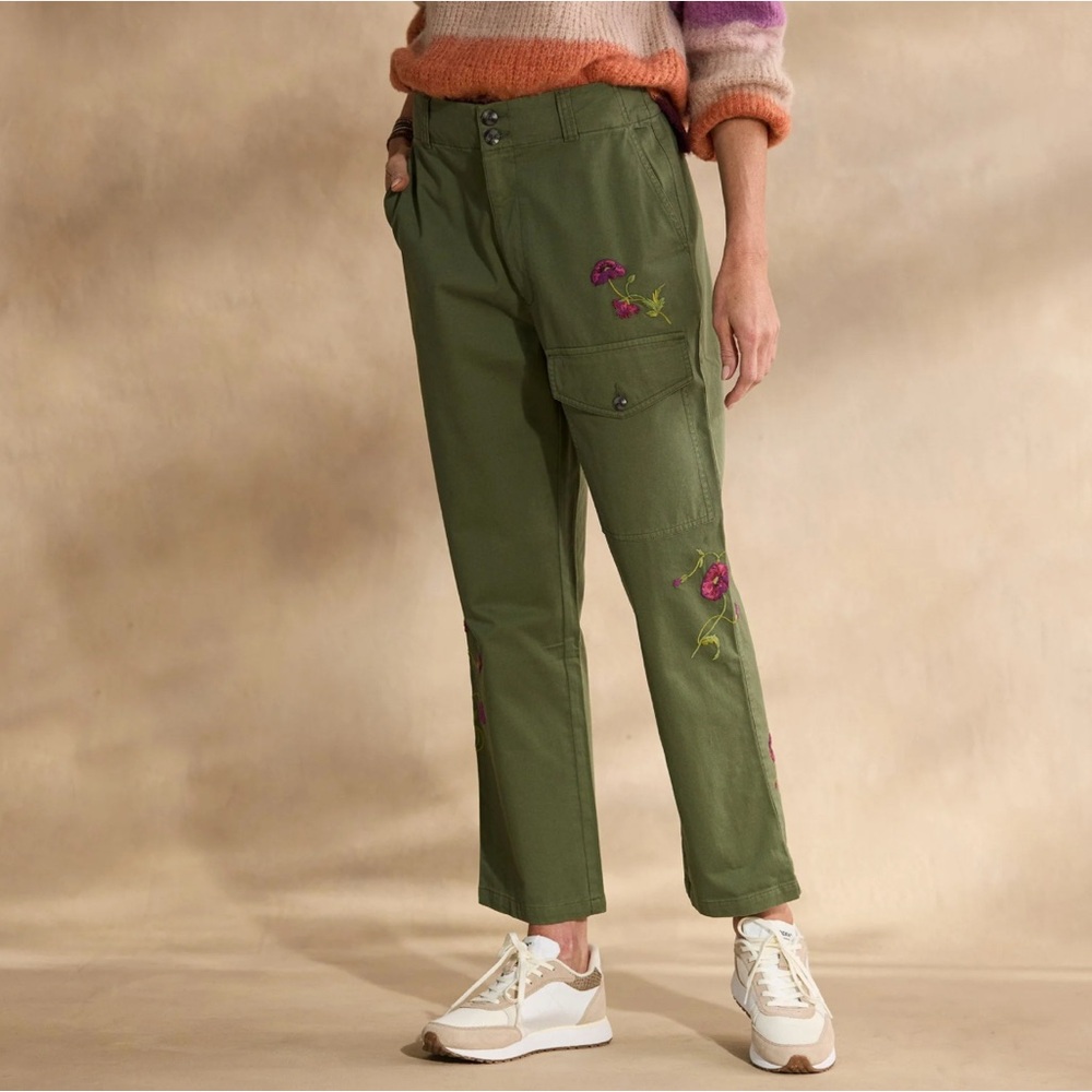 Sundance Olive Green Embroidered Cropped Pants w/pockets size 10 cotton/spandex